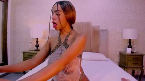 KarenNewman online show from 12-16-25, 02:27