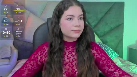 Snapshot of karenpautt chatting on 05-19-26, 05:41 Karen online show from 05-19-26, 05:41
