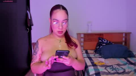 Snapshot of kari_ruiz chatting on 09-09-25, 11:59 Karina online show from 09-09-25, 11:59