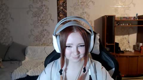 Snapshot of karicynthia chatting on 09-26-25, 04:22 Lisa Backler online show from 09-26-25, 04:22