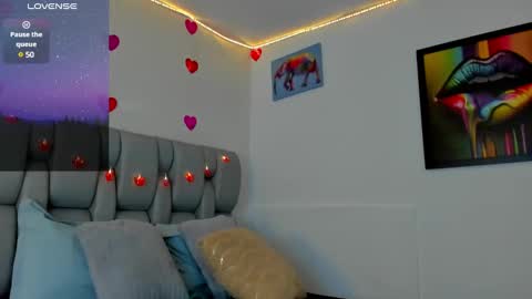 Karin    online show from 03-04-25, 08:24