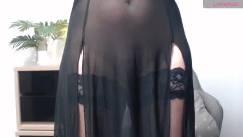 Snapshot of karin_lover chatting on 01-23-25, 06:28 You can call me K  online show from 01-23-25, 06:28