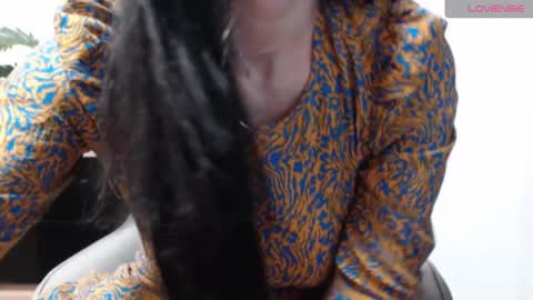 Snapshot of karin_lover chatting on 03-04-25, 06:15 You can call me K  online show from 03-04-25, 06:15