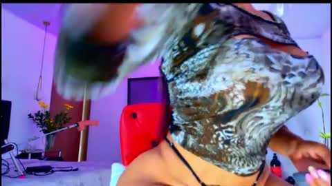 Snapshot of karina4squirt chatting on 06-13-26, 04:38 karina4squirt online show from 06-13-26, 04:38