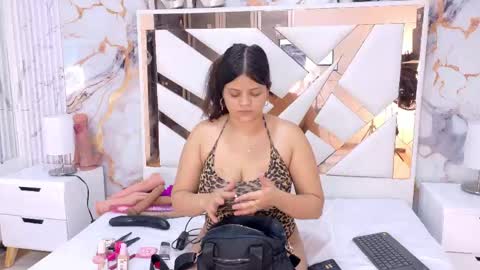Snapshot of karina_analdeep chatting on 05-09-26, 08:03 Karina analDeep online show from 05-09-26, 08:03
