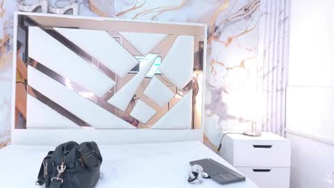 Snapshot of karina_analdeep chatting on 05-21-26, 07:10 Karina analDeep online show from 05-21-26, 07:10