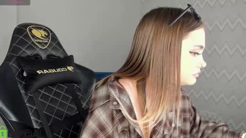 karina_broks online show from 11-11-25, 01:33