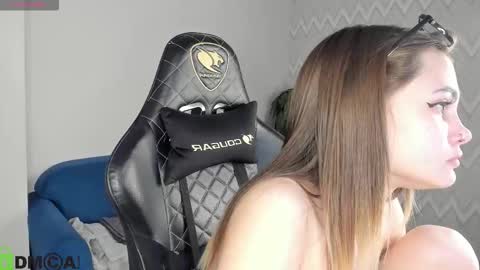 karina_broks online show from 11-21-25, 11:20