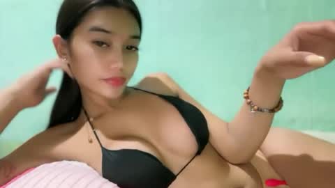 Snapshot of karina_goddess chatting on 06-24-26, 12:15 karina online show from 06-24-26, 12:15