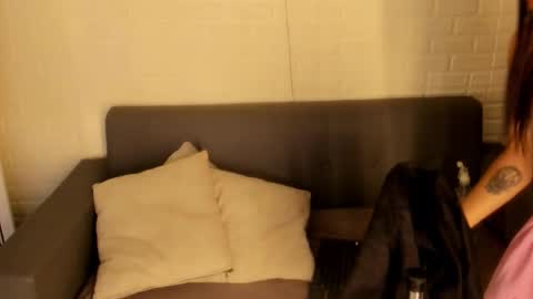 Kari online show from 01-18-26, 11:47