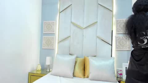 karinaacox online show from 04-14-26, 12:44