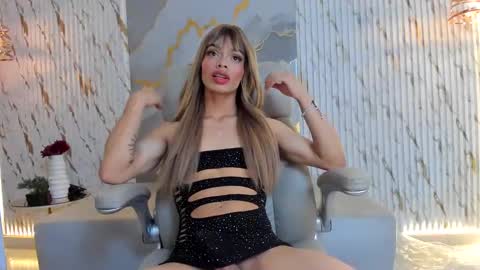 Snapshot of karinaadoll chatting on 11-21-25, 08:40 Karina online show from 11-21-25, 08:40