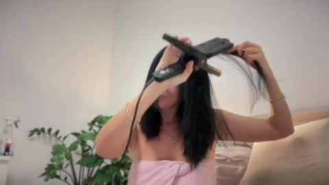 Snapshot of karinablair chatting on 12-31-24, 08:23 Karina online show from 12-31-24, 08:23