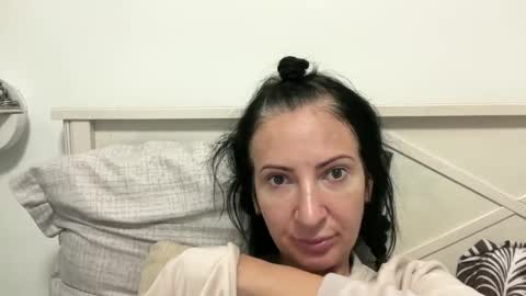 Snapshot of karinablair chatting on 01-07-25, 06:35 Karina online show from 01-07-25, 06:35