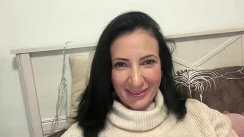 Snapshot of karinablair chatting on 01-16-25, 10:12 Karina online show from 01-16-25, 10:12