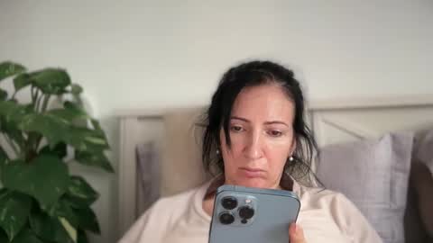 Snapshot of karinablair chatting on 02-04-25, 01:48 Karina online show from 02-04-25, 01:48