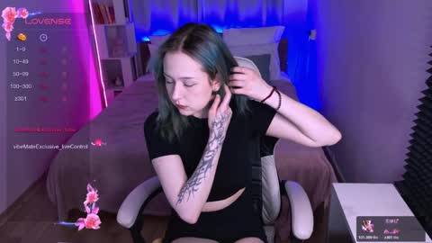 Karina online show from 04-10-26, 09:03