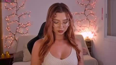 Snapshot of karinchik_ chatting on 06-30-26, 07:15 Karina online show from 06-30-26, 07:15
