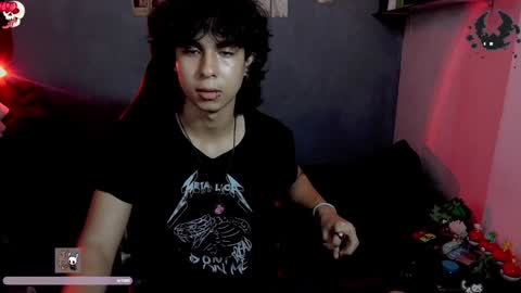 Snapshot of kariozzz chatting on 12-19-24, 01:18 call me kai 3 online show from 12-19-24, 01:18