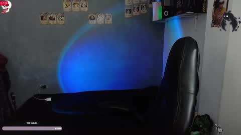 Snapshot of kariozzz chatting on 12-27-24, 08:28 call me kai 3 online show from 12-27-24, 08:28