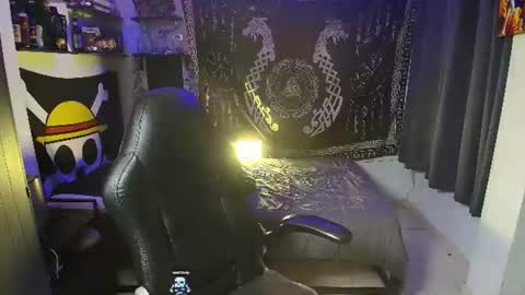 Snapshot of kariozzz chatting on 06-18-26, 05:28 call me kai 3 online show from 06-18-26, 05:28