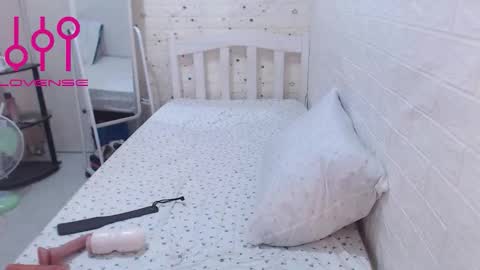 Snapshot of karla4kkeps4u chatting on 10-27-25, 01:53 karla online show from 10-27-25, 01:53