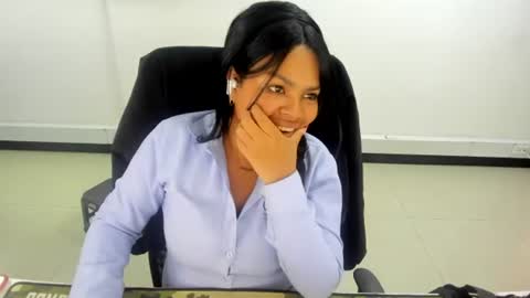Snapshot of karla_cg chatting on 07-22-26, 09:28 karla_cg online show from 07-22-26, 09:28