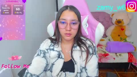 Snapshot of karla_cutee1 chatting on 05-15-26, 06:20 karla online show from 05-15-26, 06:20