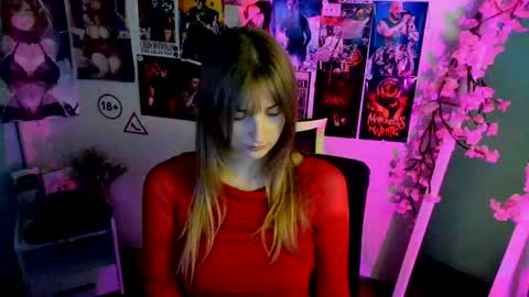 Snapshot of karla_flower chatting on 11-24-25, 01:33 Karla online show from 11-24-25, 01:33