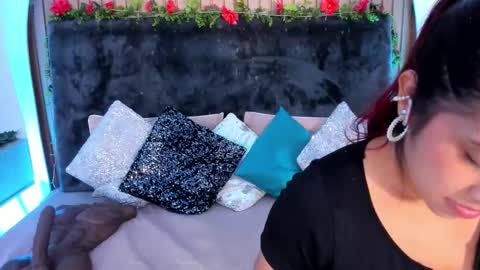 Karla Gonzaless online show from 01-06-26, 06:11