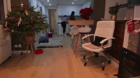 Carla Connor online show from 12-14-24, 05:25