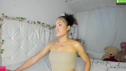 Karla Santoro online show from 10-31-25, 06:03