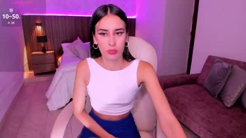 Snapshot of karlaa_james chatting on 09-24-25, 11:02 Karlaa  online show from 09-24-25, 11:02