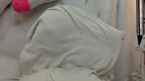 KARLA A online show from 02-26-25, 01:52