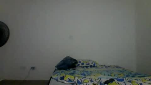 Snapshot of karlhats2023 chatting on 02-16-25, 01:58 karlhats2023 online show from 02-16-25, 01:58