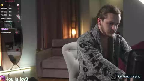 Karlos and Louis online show from 11-23-25, 03:50