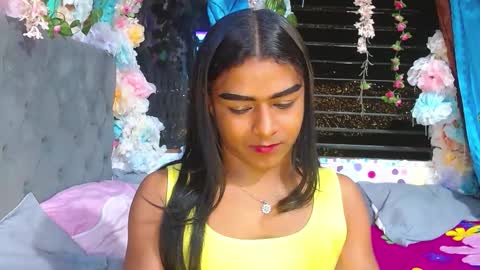 Snapshot of karly_coffe chatting on 12-20-25, 08:21 KARLY. online show from 12-20-25, 08:21