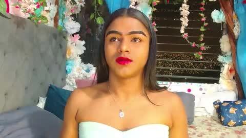 Snapshot of karly_coffe chatting on 01-08-26, 09:44 KARLY. online show from 01-08-26, 09:44