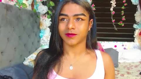 Snapshot of karly_coffe chatting on 01-12-26, 10:09 KARLY. online show from 01-12-26, 10:09