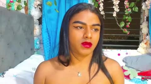 Snapshot of karly_coffe chatting on 03-18-26, 07:33 KARLY. online show from 03-18-26, 07:33