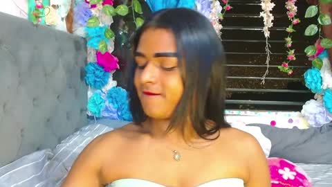 Snapshot of karly_coffe chatting on 03-28-26, 05:07 KARLY. online show from 03-28-26, 05:07