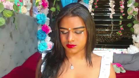 Snapshot of karly_coffe chatting on 04-15-26, 07:48 KARLY. online show from 04-15-26, 07:48