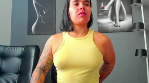   online show from 03-25-26, 01:06