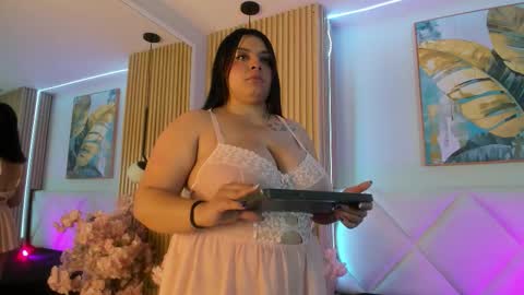 Snapshot of karo_linee chatting on 02-21-26, 12:06 karo_linee online show from 02-21-26, 12:06