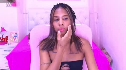 Snapshot of karol_adams_1 chatting on 02-07-26, 07:01 karol online show from 02-07-26, 07:01