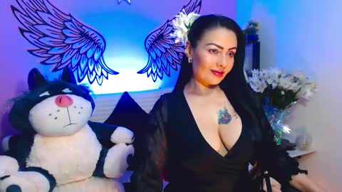 Karol Kenedy online show from 01-13-26, 06:40