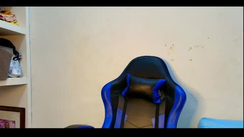    online show from 04-11-26, 12:31