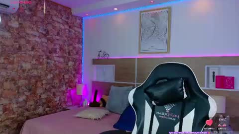 Snapshot of karol_scott1 chatting on 07-17-26, 08:57 KAROL SCOTT online show from 07-17-26, 08:57