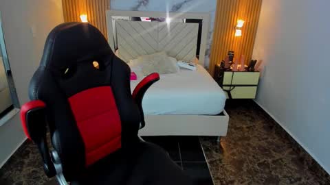 Karol and Luna online show from 02-19-26, 07:32