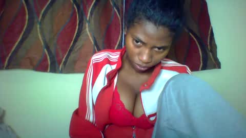 karoliee online show from 07-19-26, 04:44